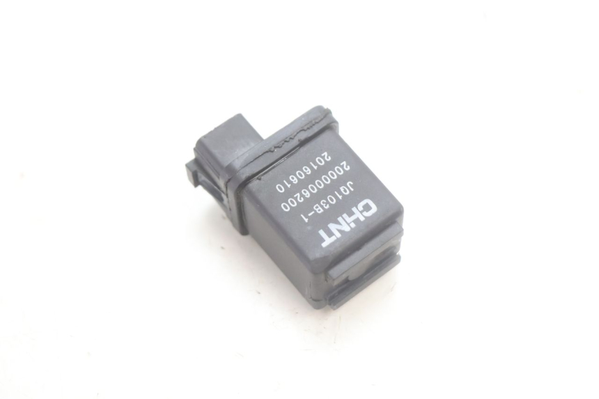 photo de STARTERRELAY PEUGEOT KISBEE 4T 50 (2010 - 2017) - Detailansicht des Bauteils