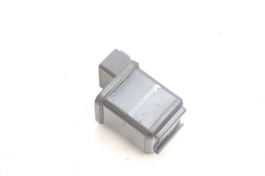 photo de STARTERRELAY PEUGEOT KISBEE 4T 50 (2010 - 2017) - Detailansicht des Bauteils