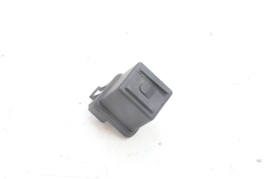 photo de STARTERRELAY PEUGEOT KISBEE 4T 50 (2010 - 2017) - Zoom auf Gebrauchszustand