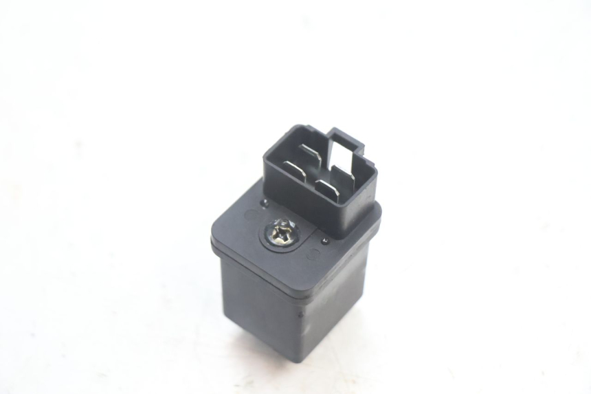 photo de STARTERRELAY PEUGEOT KISBEE 4T 50 (2018 - 2022) - Zoom auf Gebrauchszustand