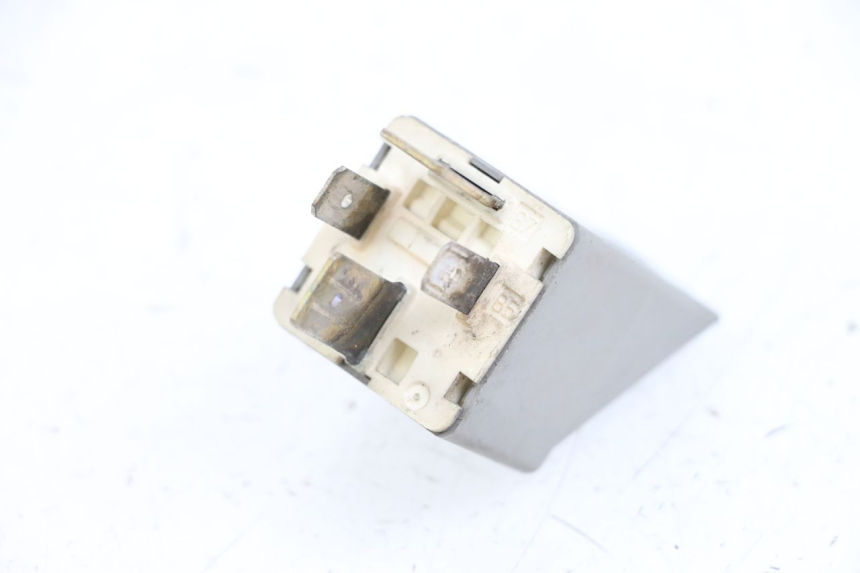 photo de ANLASSERRELAIS RENAULT KOURANOS 125 (2001 - 2004) - Zoom auf Gebrauchszustand