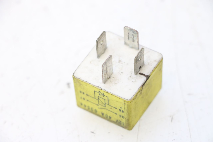 photo de STARTERRELAY PEUGEOT LUDIX 50 (2008 - 2017) - Zoom auf Gebrauchszustand