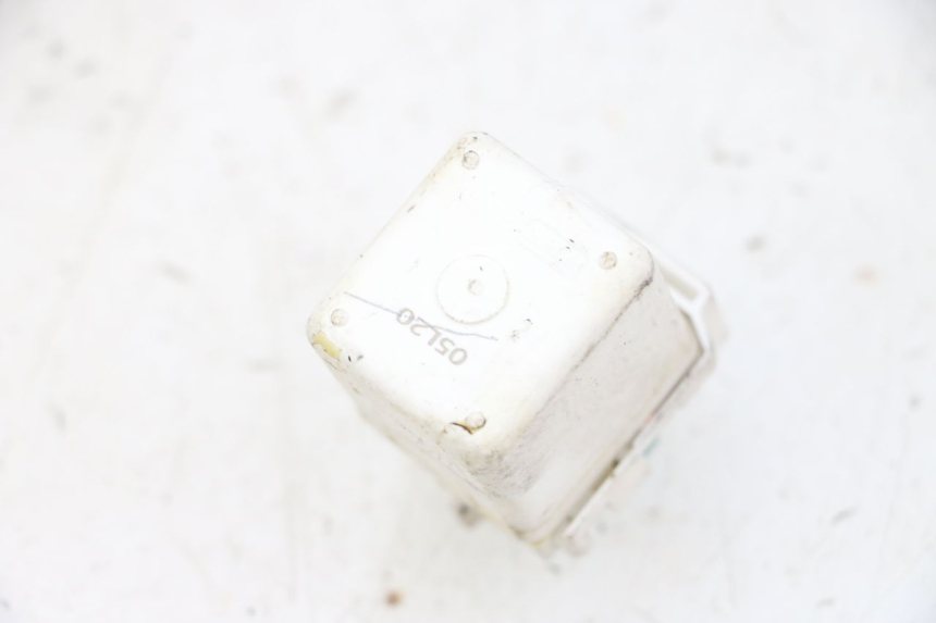 photo de ANLASSERRELAIS PIAGGIO MP3 HPE 300 (2019 - 2026) - Zoom auf Gebrauchszustand