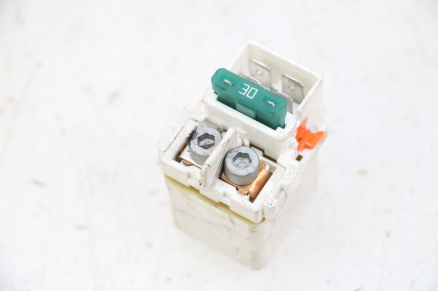 photo de ANLASSERRELAIS PIAGGIO MP3 HPE 300 (2019 - 2026) - Technische Nahaufnahme