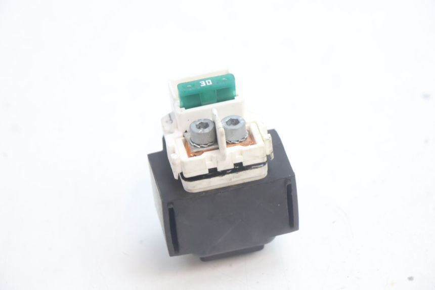 photo de ANLASSERRELAIS PIAGGIO MP3 HPE 530 (2022 - 2026) - Zoom auf Gebrauchszustand