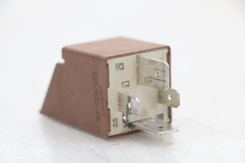 photo de STARTERRELAY PIAGGIO MP3 125 (2006 - 2014) - Detailansicht des Bauteils