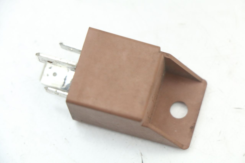 photo de STARTERRELAY PIAGGIO MP3 125 (2006 - 2014) - Alternative Perspektive