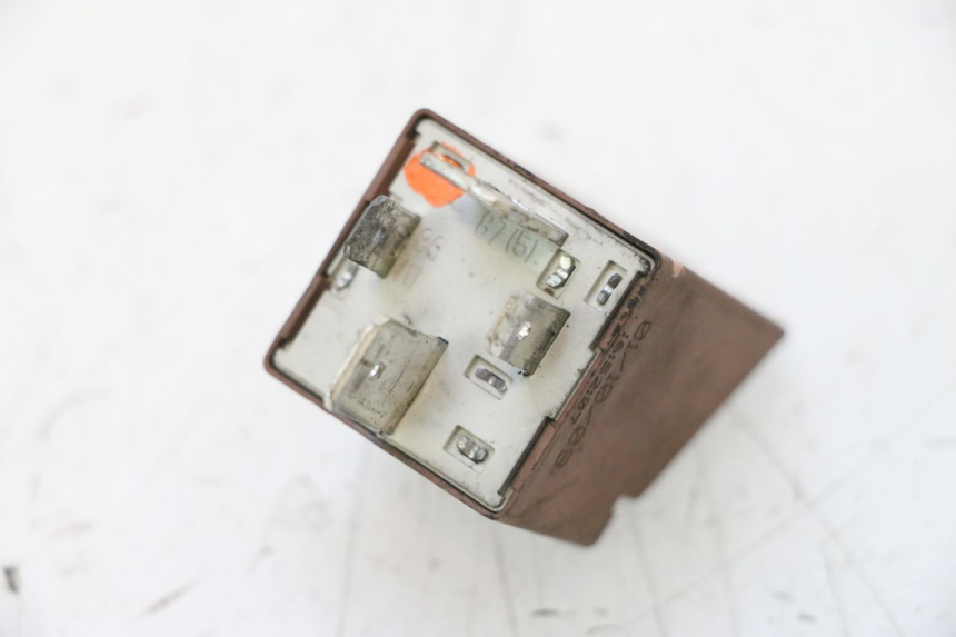 photo de STARTERRELAY PIAGGIO MP3 RL 250 (2006 - 2010) - Alternative Perspektive