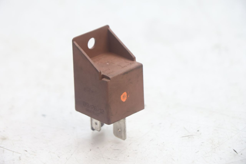 photo de STARTERRELAY PIAGGIO MP3 125 (2006 - 2014) - Detailansicht des Bauteils