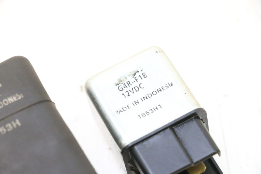 photo de STARTERRELAY YAMAHA NEOS NEO'S 4T 50 (2008 - 2016) - Detailansicht des Bauteils