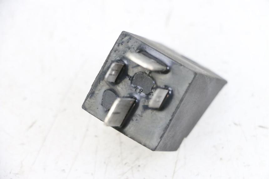 photo de STARTERRELAY PIAGGIO NEW TYPHOON 50 (2018 - 2021) - Alternative Perspektive