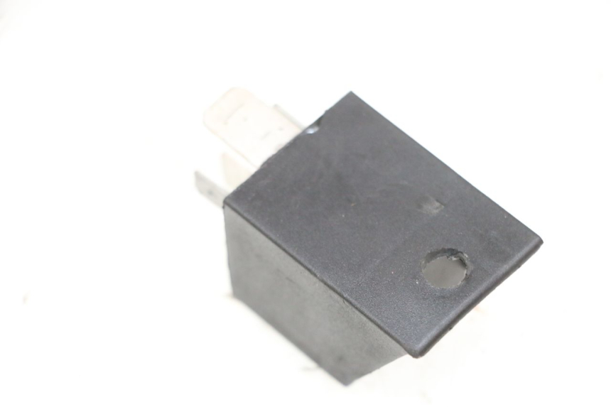 photo de STARTERRELAY PIAGGIO NEW TYPHOON 50 (2018 - 2021) - Zoom auf Gebrauchszustand