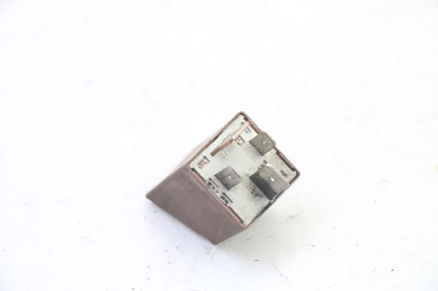 photo de ANLASSERRELAIS PIAGGIO NRG POWER PUREJET 50 (2018 - 2021) - Zoom auf Gebrauchszustand