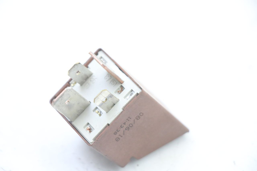 photo de ANLASSERRELAIS PIAGGIO NRG POWER PUREJET 50 (2018 - 2021) - Zoom auf Gebrauchszustand