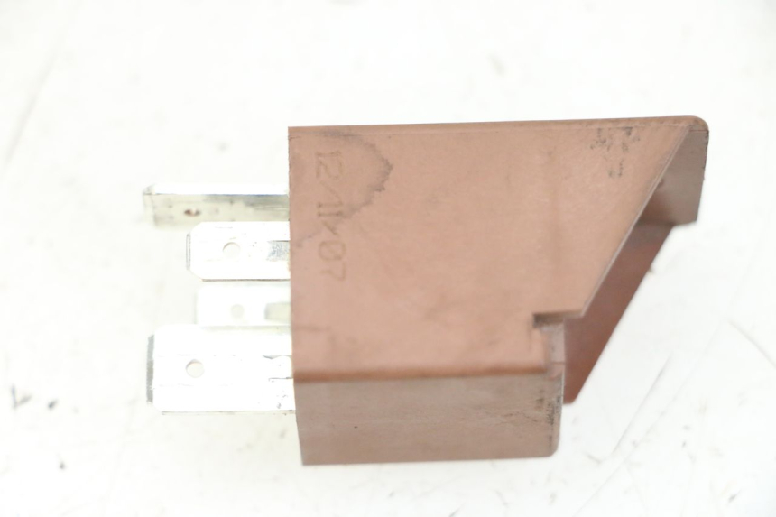 photo de ANLASSERRELAIS PIAGGIO VESPA LX 150 (2005 - 2013) - Detailansicht des Bauteils