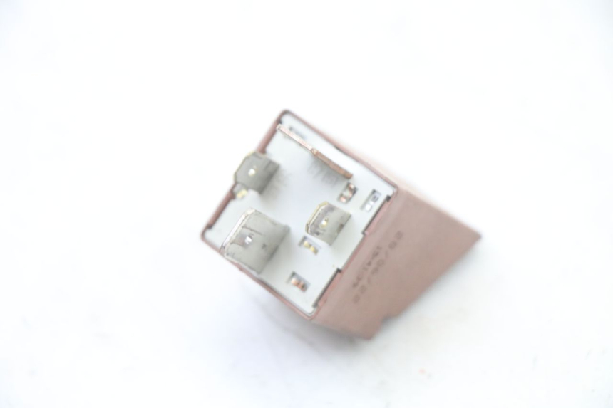 photo de STARTERRELAY PIAGGIO ZIP 4T 50 (2018 - 2020) - Alternative Perspektive