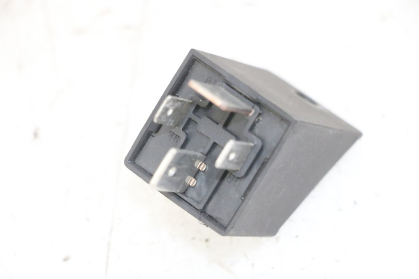 photo de ANLASSERRELAIS PEUGEOT SATELIS 125 (2013 - 2018) - Detailansicht des Bauteils