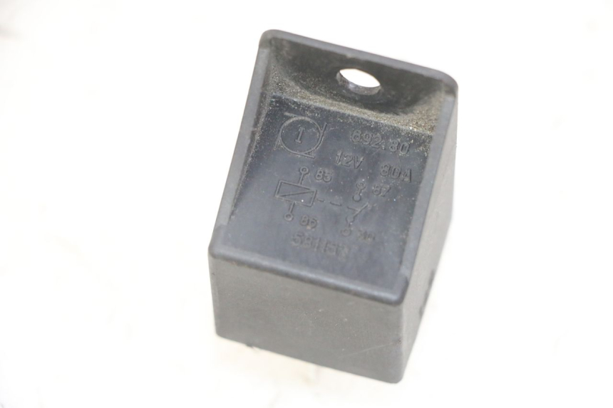 photo de ANLASSERRELAIS PEUGEOT SATELIS 125 (2013 - 2018) - Zoom auf Gebrauchszustand