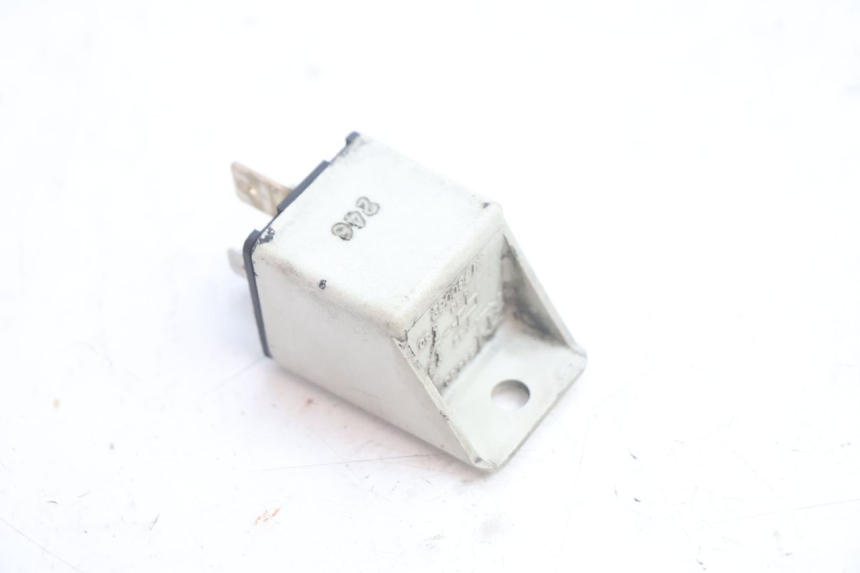 photo de STARTERRELAY PEUGEOT SATELIS 125 (2006 - 2009) - Detailansicht des Bauteils