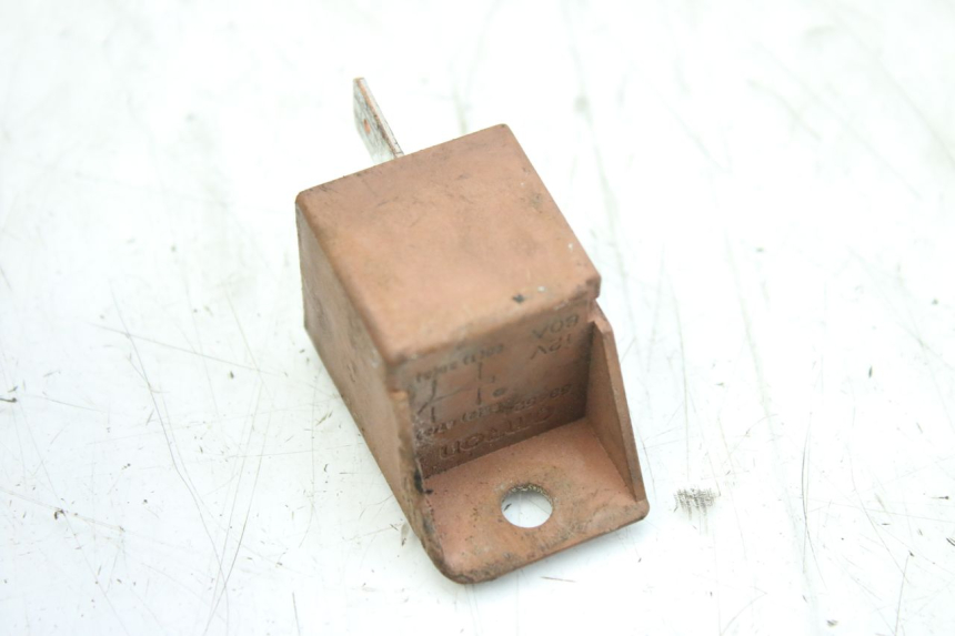 photo de STARTERRELAY APRILIA SCARABEO 100 (2003 - 2012) - Alternative Perspektive