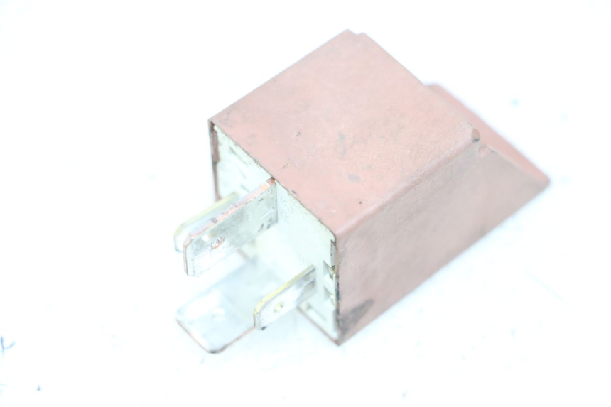 photo de STARTERRELAY APRILIA SCARABEO 100 (2003 - 2012) - Hauptansicht