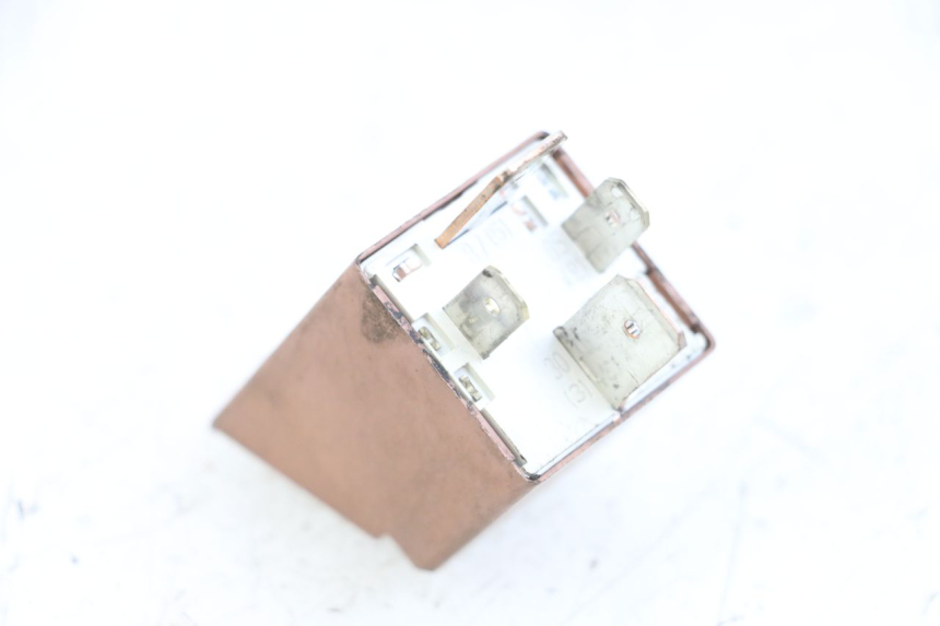 photo de STARTERRELAY APRILIA SCARABEO 100 (2003 - 2012) - Zoom auf Gebrauchszustand