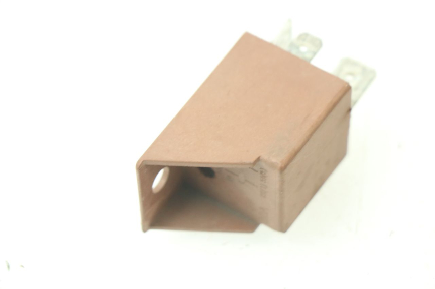 photo de ANLASSERRELAIS PIAGGIO SKIPPER 125 (2000 - 2004) - Detailansicht des Bauteils