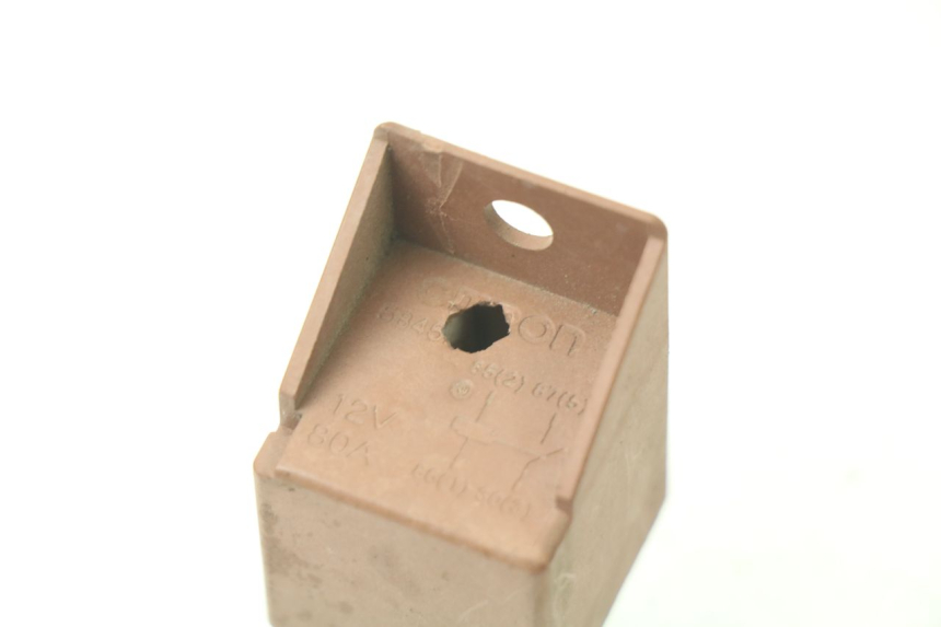 photo de ANLASSERRELAIS PIAGGIO SKIPPER 125 (2000 - 2004) - Zoom auf Gebrauchszustand