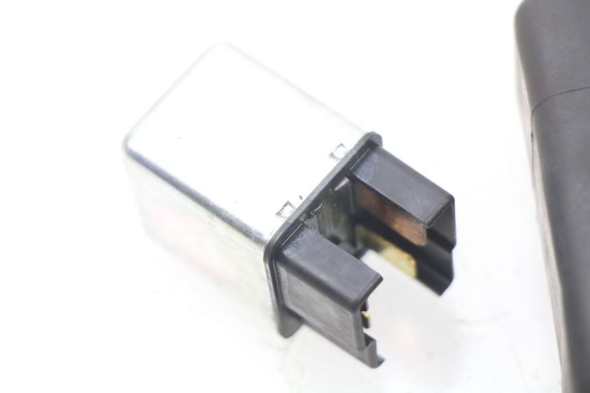 photo de STARTERRELAY YAMAHA SLIDER NAKED 50 (2004 - 2018) - Alternative Perspektive