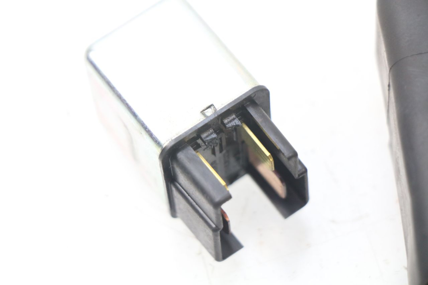 photo de STARTERRELAY YAMAHA SLIDER NAKED 50 (2004 - 2018) - Technische Nahaufnahme