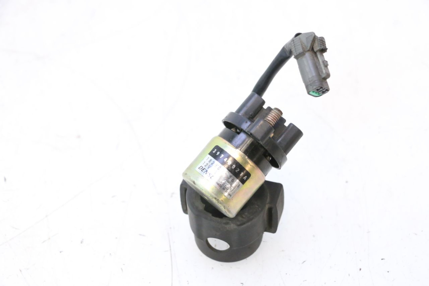 photo de ANLASSERRELAIS DUCATI SS IE DS CARENEE 1000 (2002 - 2006) - Details der Befestigungspunkte