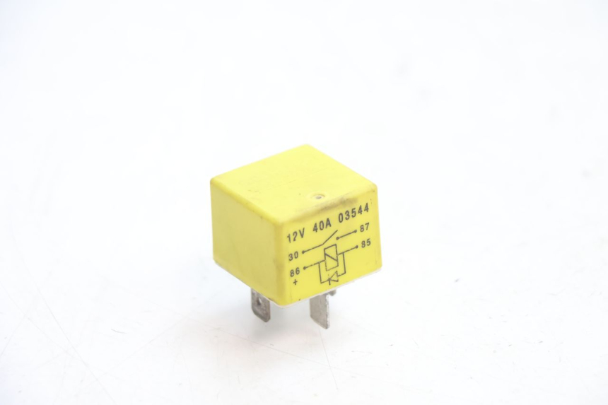 photo de STARTERRELAY PEUGEOT TREKKER 50 (1995 - 2004) - Detailansicht des Bauteils