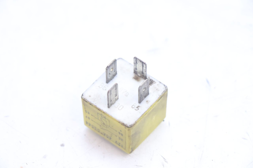 photo de STARTERRELAY PEUGEOT TREKKER 50 (1995 - 2004) - Zoom auf Gebrauchszustand