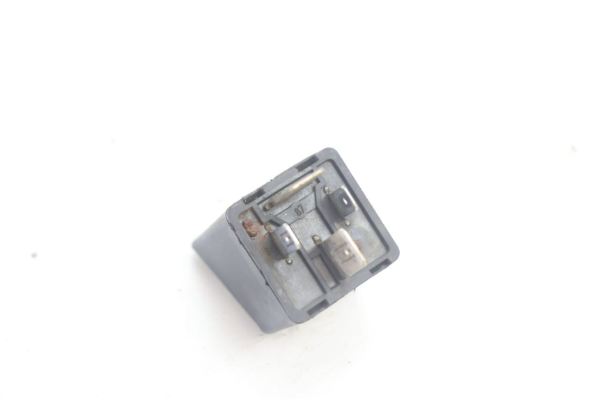 photo de STARTERRELAY PIAGGIO TYPHOON 50 (1993 - 1999) - Technische Nahaufnahme