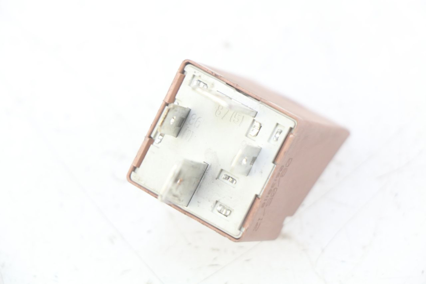 photo de STARTERRELAY PIAGGIO VESPA LX 2T 50 (2005 - 2013) - Alternative Perspektive