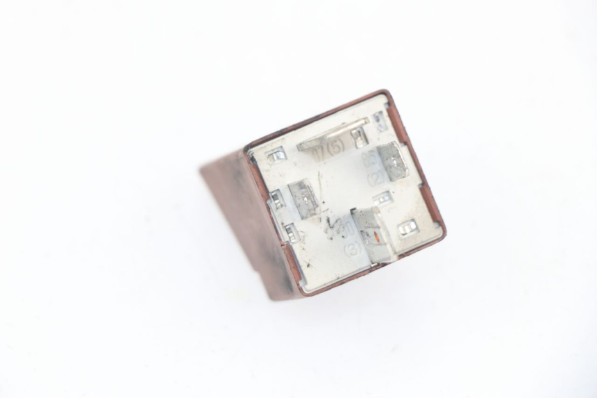 photo de STARTERRELAY PIAGGIO VESPA S 2T 50 (2007 - 2014) - Zoom auf Gebrauchszustand