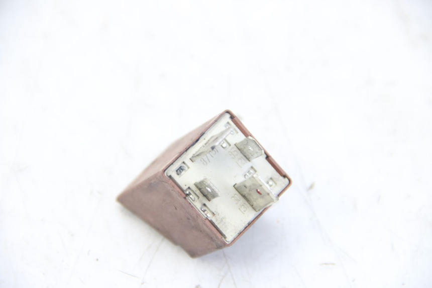 photo de STARTERRELAY PIAGGIO VESPA S 2T 50 (2007 - 2014) - Zoom auf Gebrauchszustand