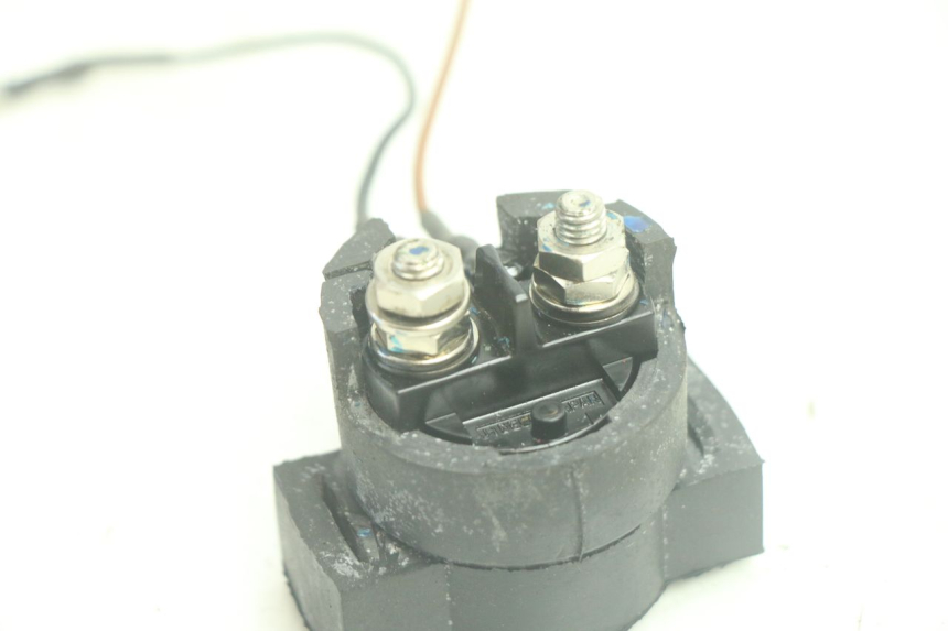 photo de ANLASSERRELAIS YAMAHA WAVE RUNNER GP R 1200 (2000 - 2003) - Detailansicht des Bauteils