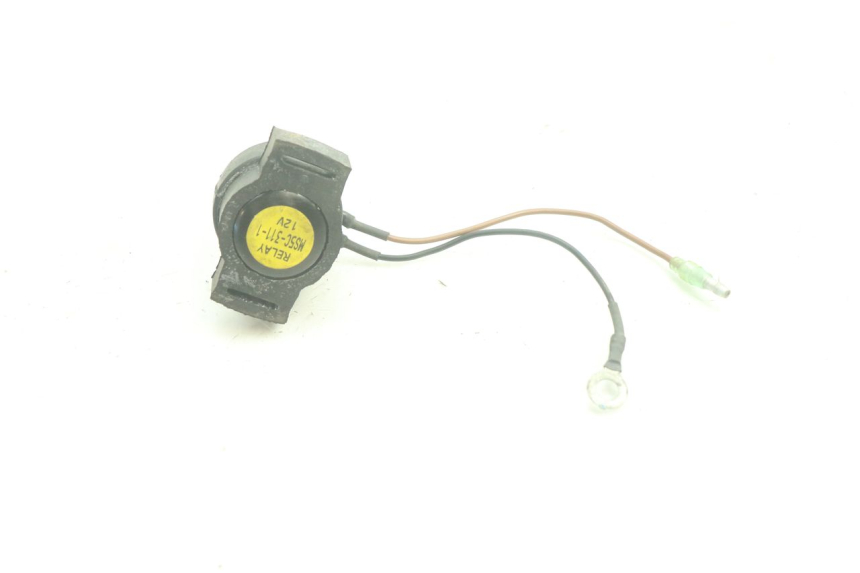 photo de ANLASSERRELAIS YAMAHA WAVE RUNNER GP R 1200 (2000 - 2003) - Technische Nahaufnahme