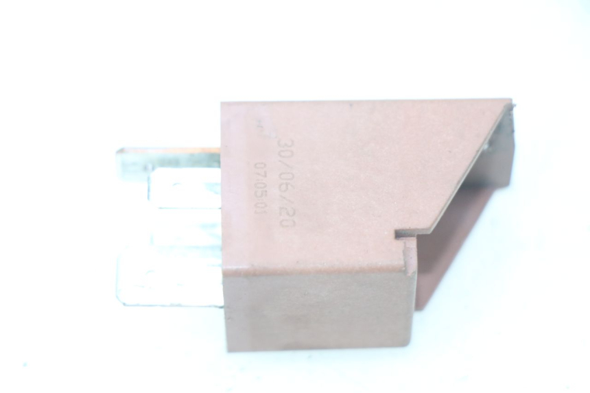 photo de STARTERRELAY PIAGGIO X9 EVOLUTION 250 (2003 - 2007) - Detailansicht des Bauteils