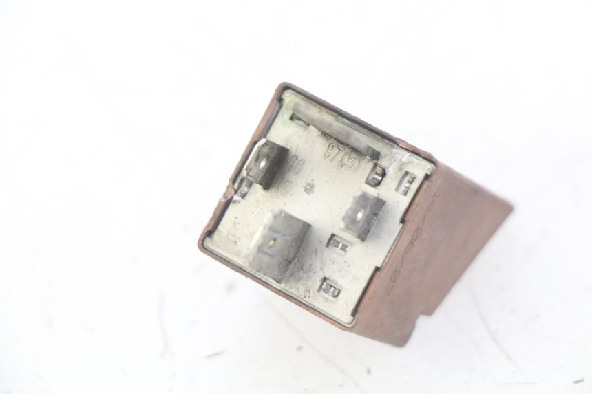 photo de STARTERRELAY PIAGGIO XEVO - X EVO 125 (2007 - 2017) - Zoom auf Gebrauchszustand