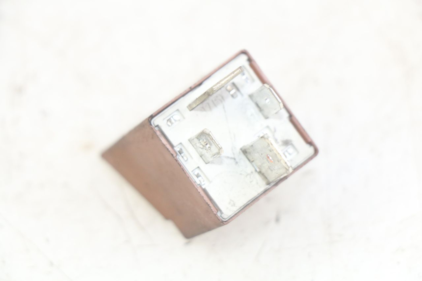 photo de STARTERRELAY PIAGGIO XEVO - X EVO 125 (2007 - 2017) - Detailansicht des Bauteils