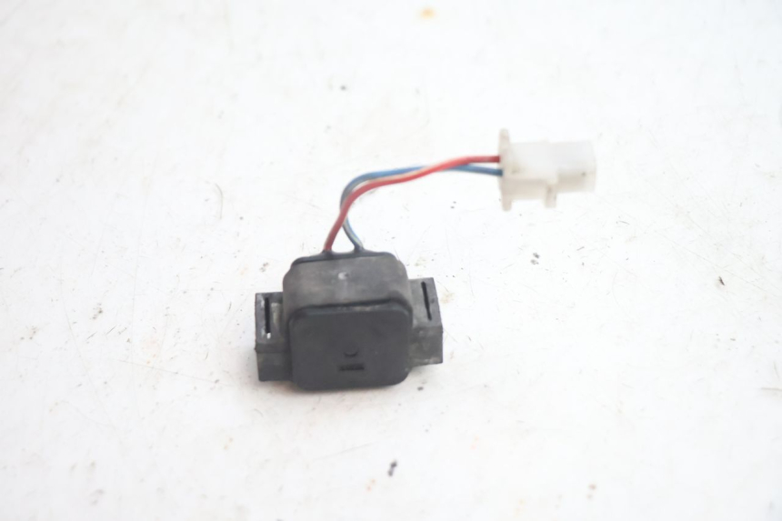 photo de STARTERRELAY YAMAHA YP MAJESTY 125 (2002 - 2006) - Zoom auf Gebrauchszustand