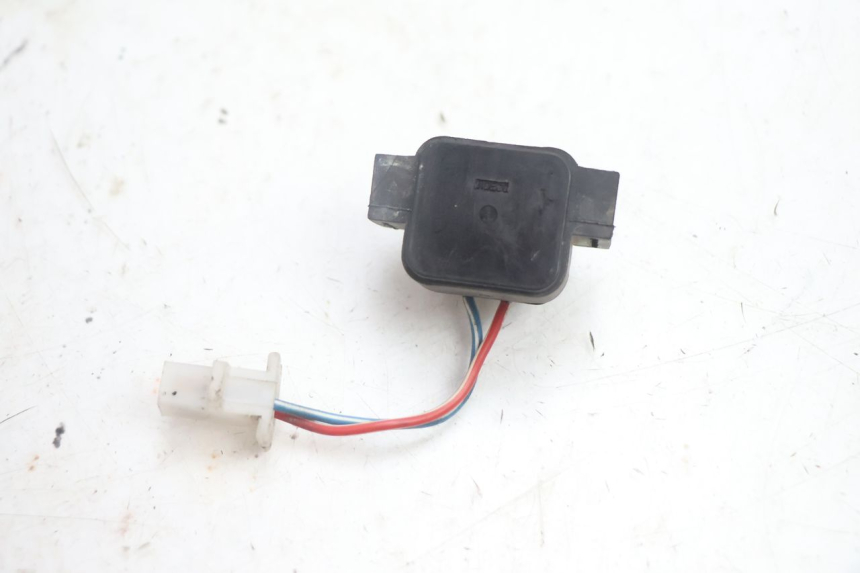 photo de STARTERRELAY YAMAHA YP MAJESTY 125 (2002 - 2006) - Technische Nahaufnahme