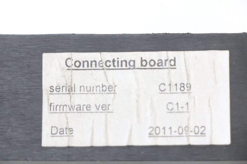 photo de Elektrisches Relais E-MAX 80L 1 (2011 - 2014) - Zoom auf Gebrauchszustand