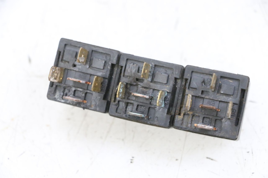 photo de RELAIS ADIVA AD3 300 (2014 - 2020) - Zoom auf Gebrauchszustand