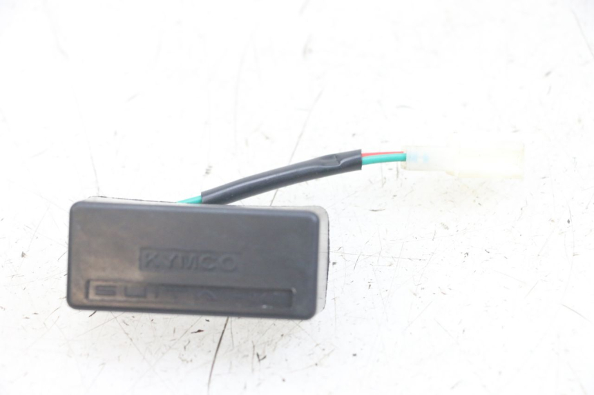 photo de ELEKTRISCHE RELAIS KYMCO AGILITY 4T 50 (2018 - 2022) - Alternative Perspektive