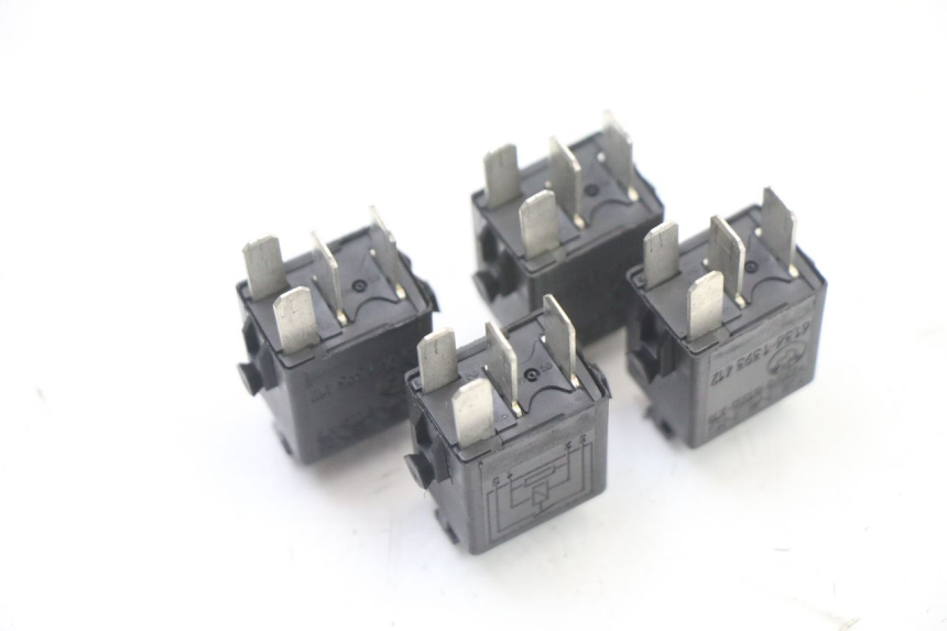 photo de ELEKTRISCHE RELAIS BMW C1 125 (2000 - 2003) - Zoom auf Gebrauchszustand