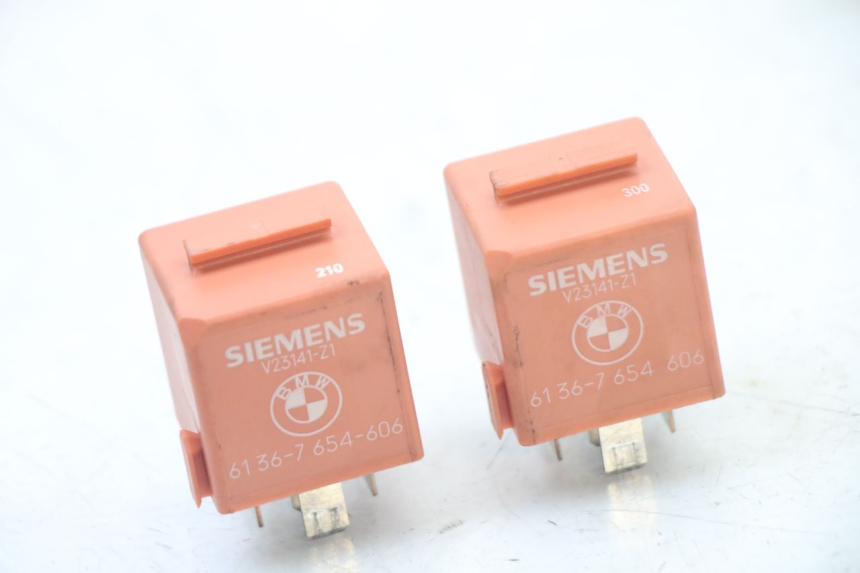 photo de ELEKTRISCHE RELAIS BMW C1 125 (2000 - 2003) - Detailansicht des Bauteils