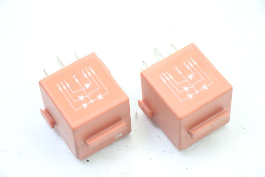 photo de ELEKTRISCHE RELAIS BMW C1 125 (2000 - 2003) - Zoom auf Gebrauchszustand